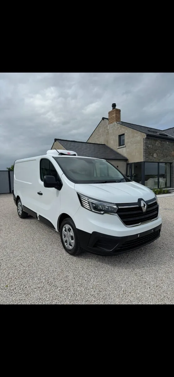 2024 Renault Trafic Start SL30 GAH FRIDGE - Image 1