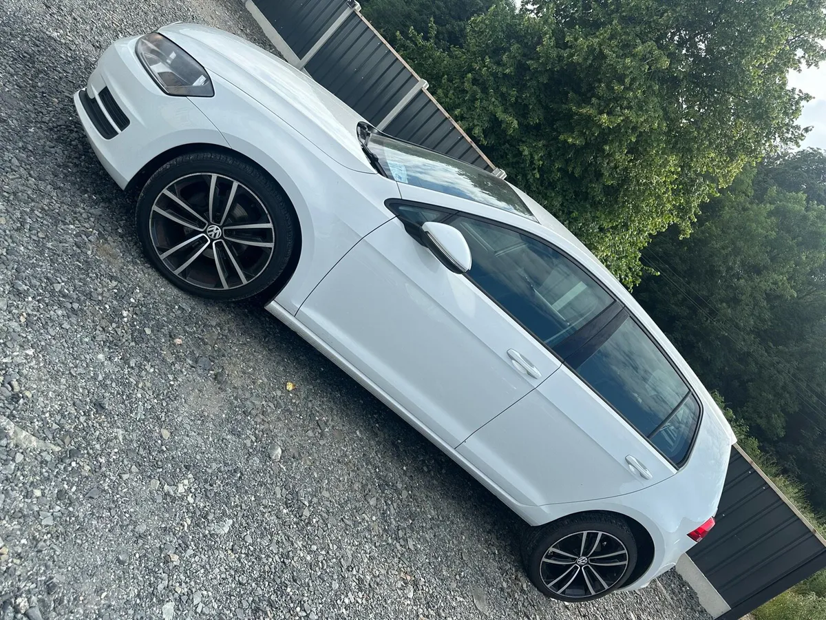 2013 Volkswagen Golf TDI - Image 2