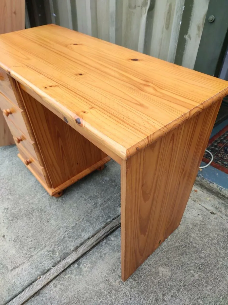 Pine Desk - Image 3