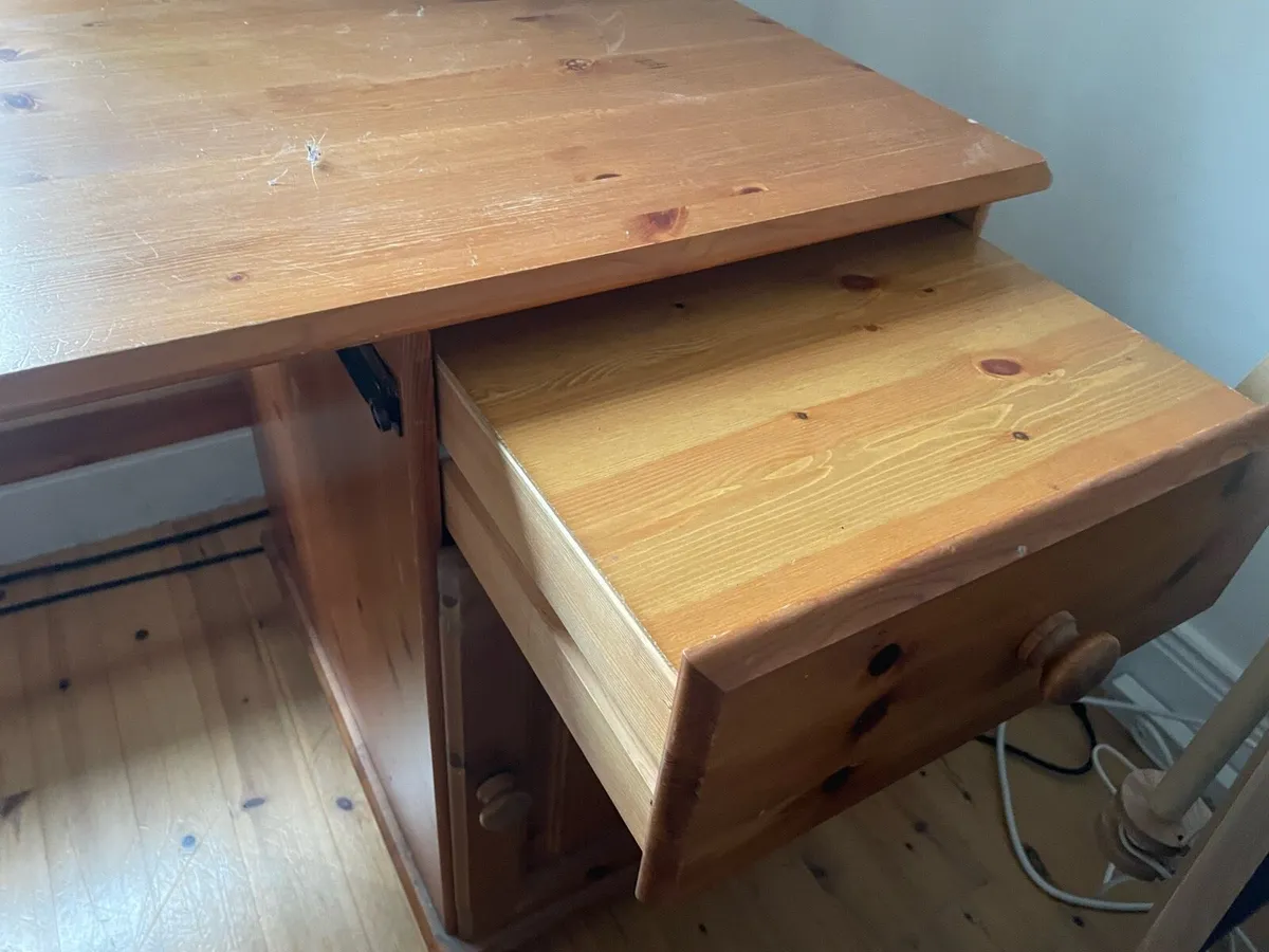 Office Desk - Image 3