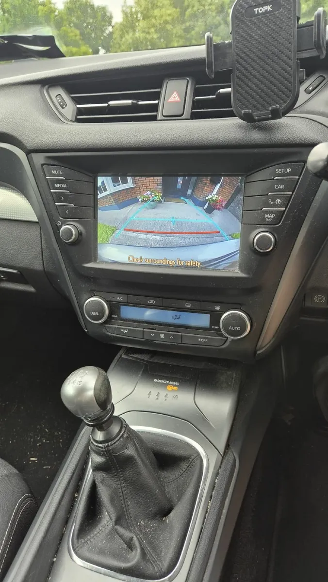 Toyota Avensis Luna 2015 - Image 4