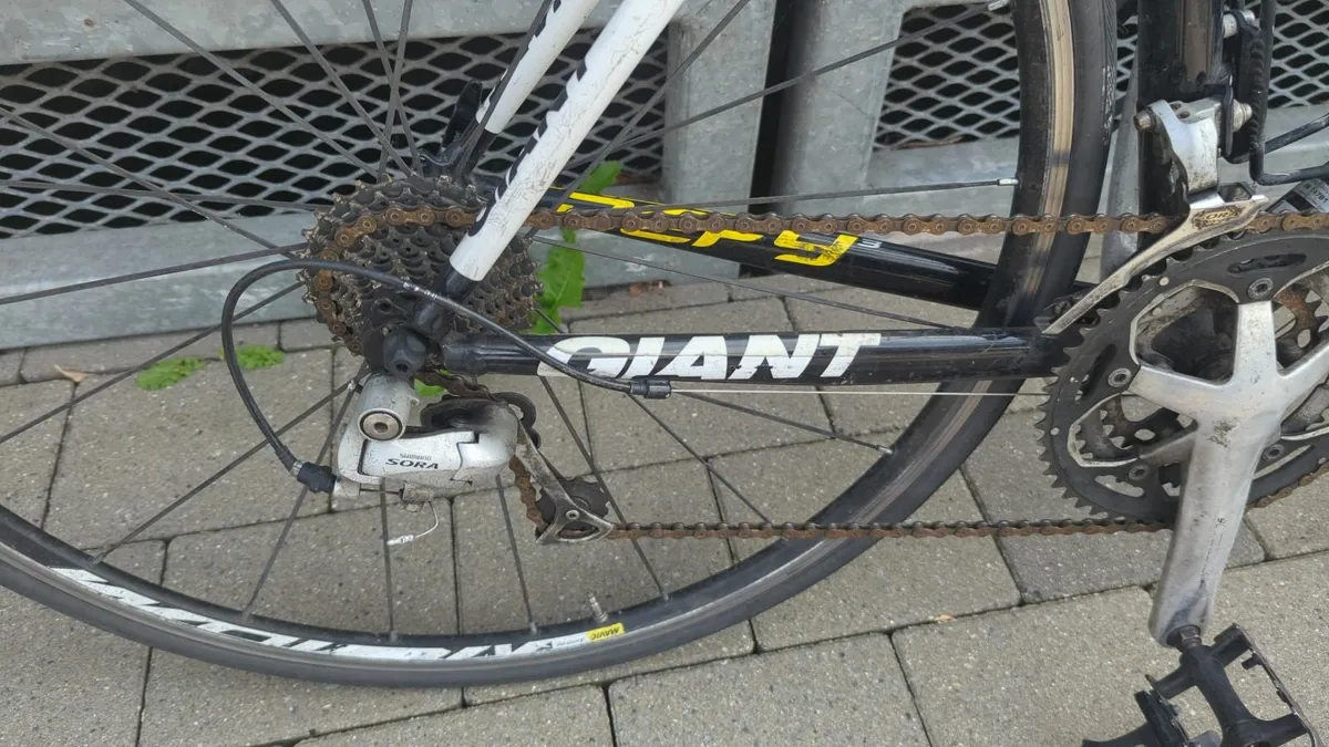 Giant defy full carbon - Image 4