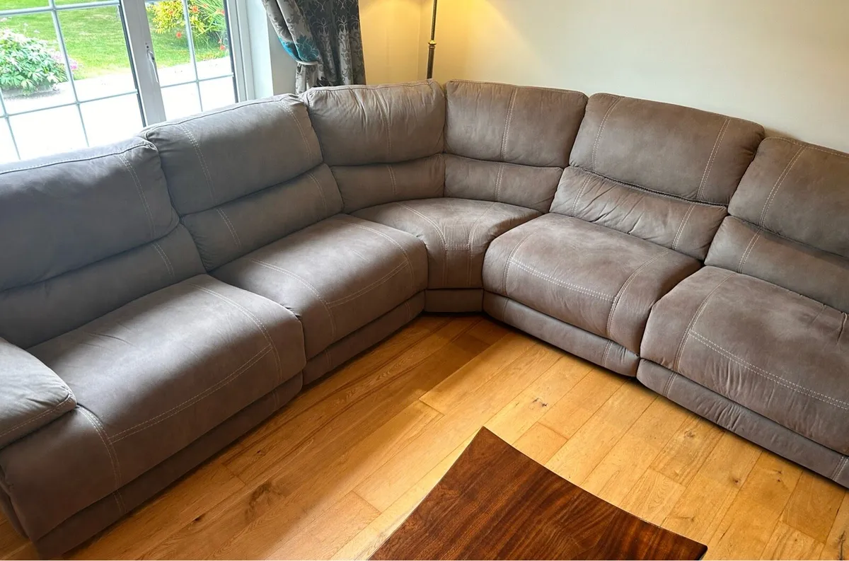 5 Seat Recliner Sofa - Image 1