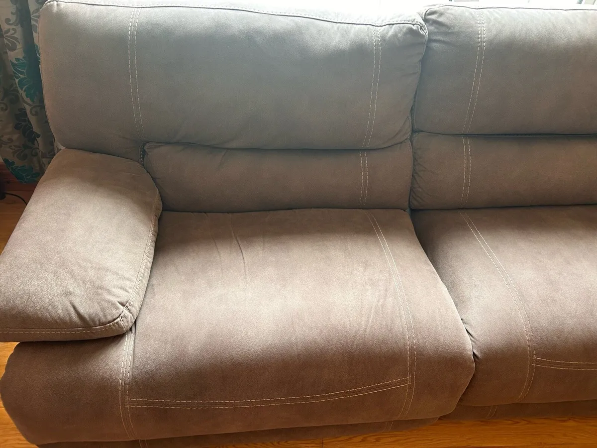5 Seat Recliner Sofa - Image 3