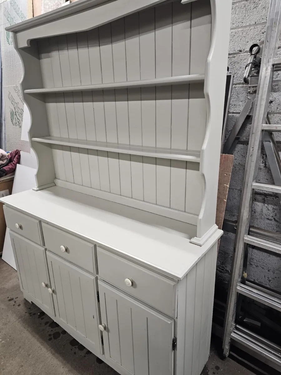 Kitchen dresser - Image 1