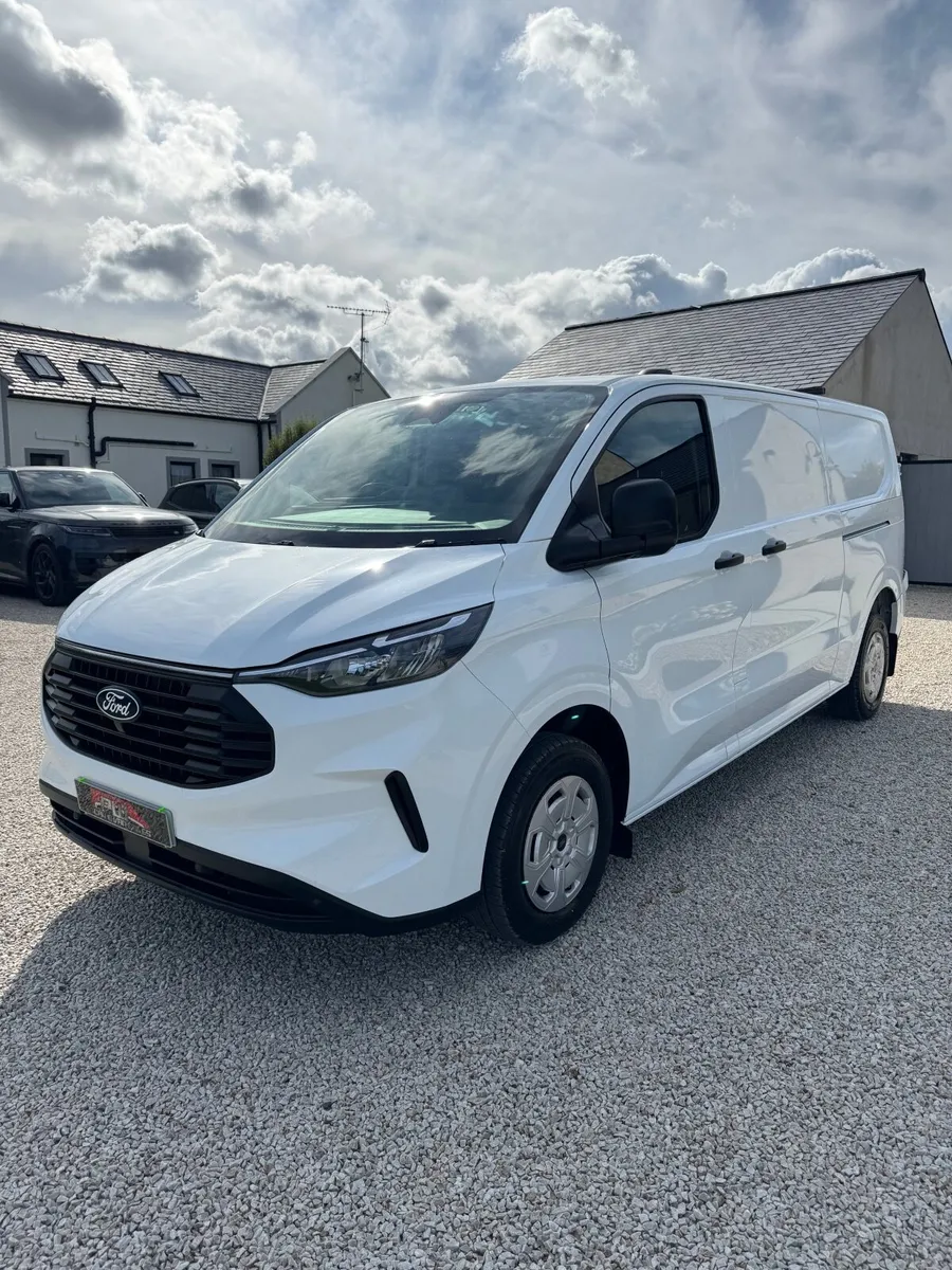 2024 (74) Ford Transit Custom Trend LWB - Image 3
