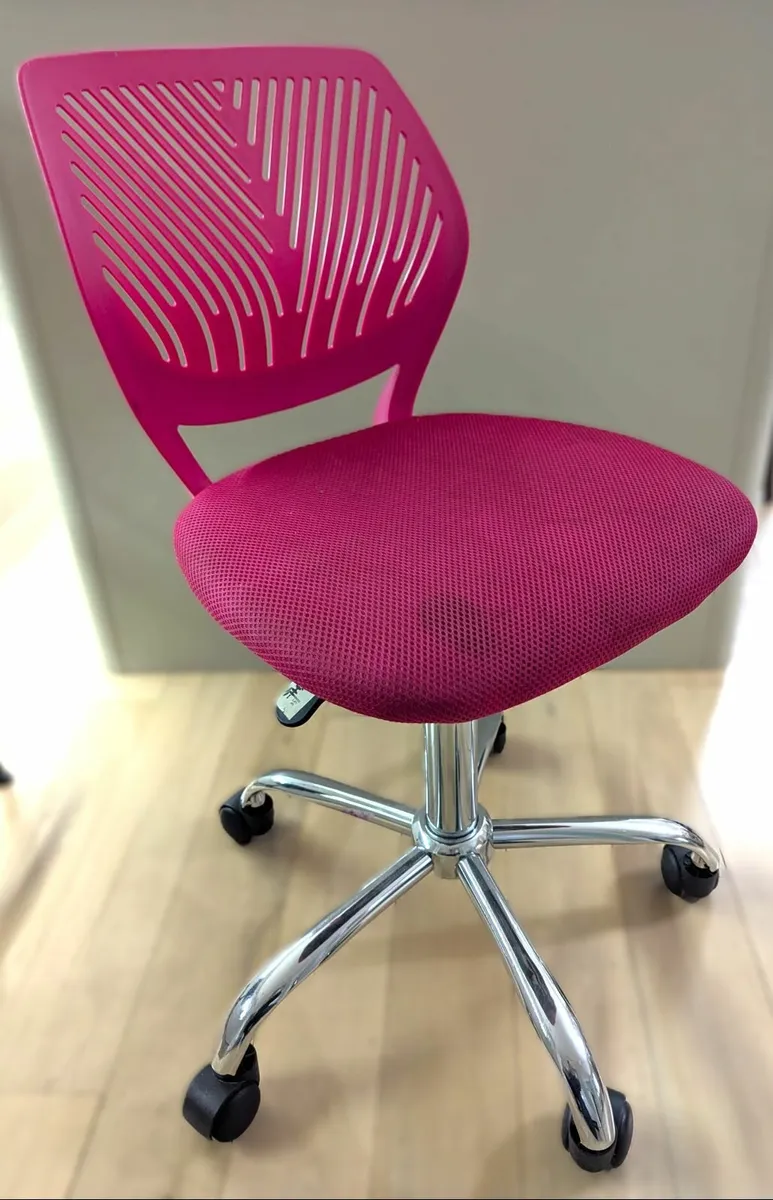 Children's desk chair - Image 2