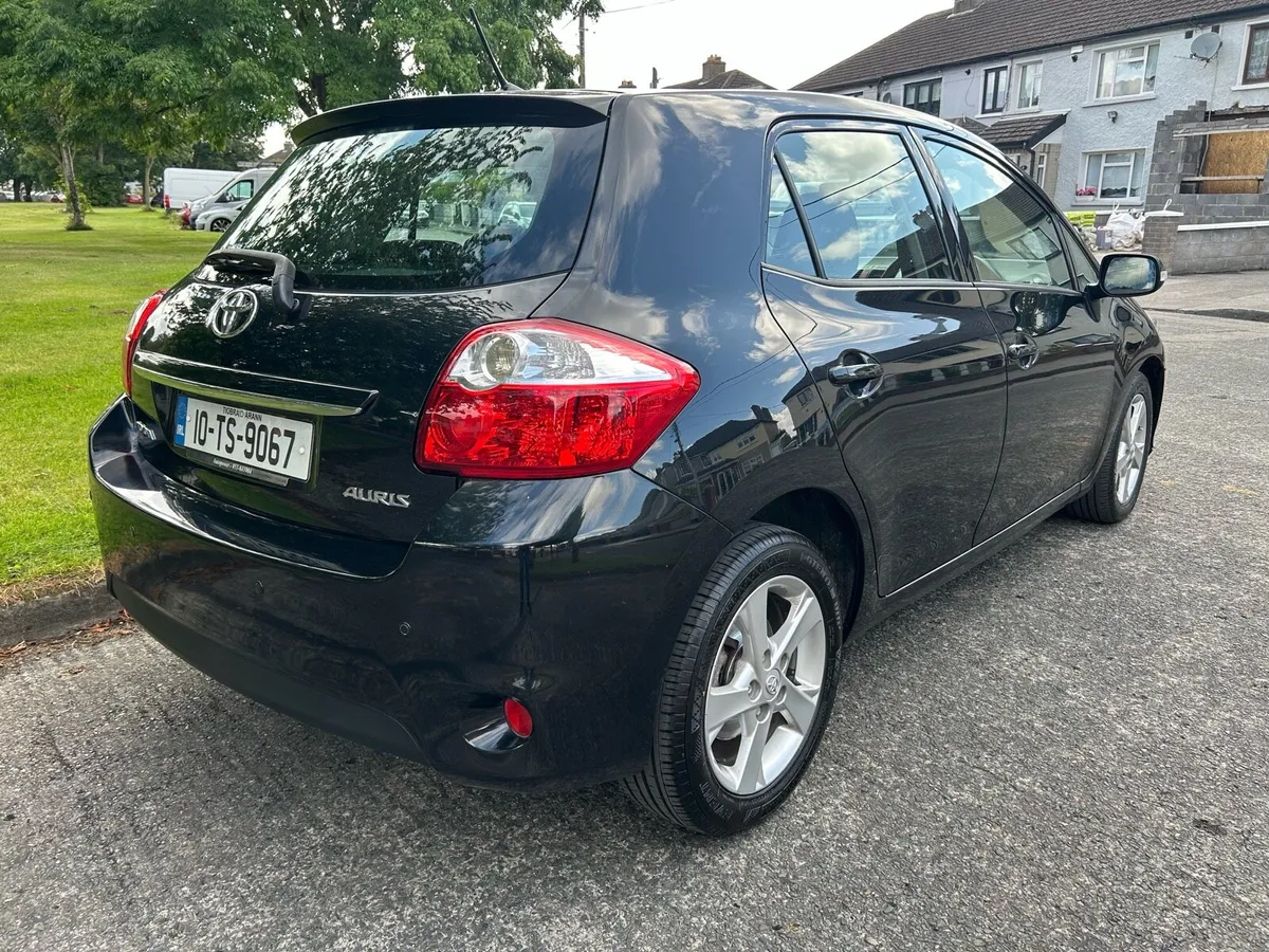 2010 Toyota Auris 1.4 D4D TR // New NCT 8/26 - Image 3