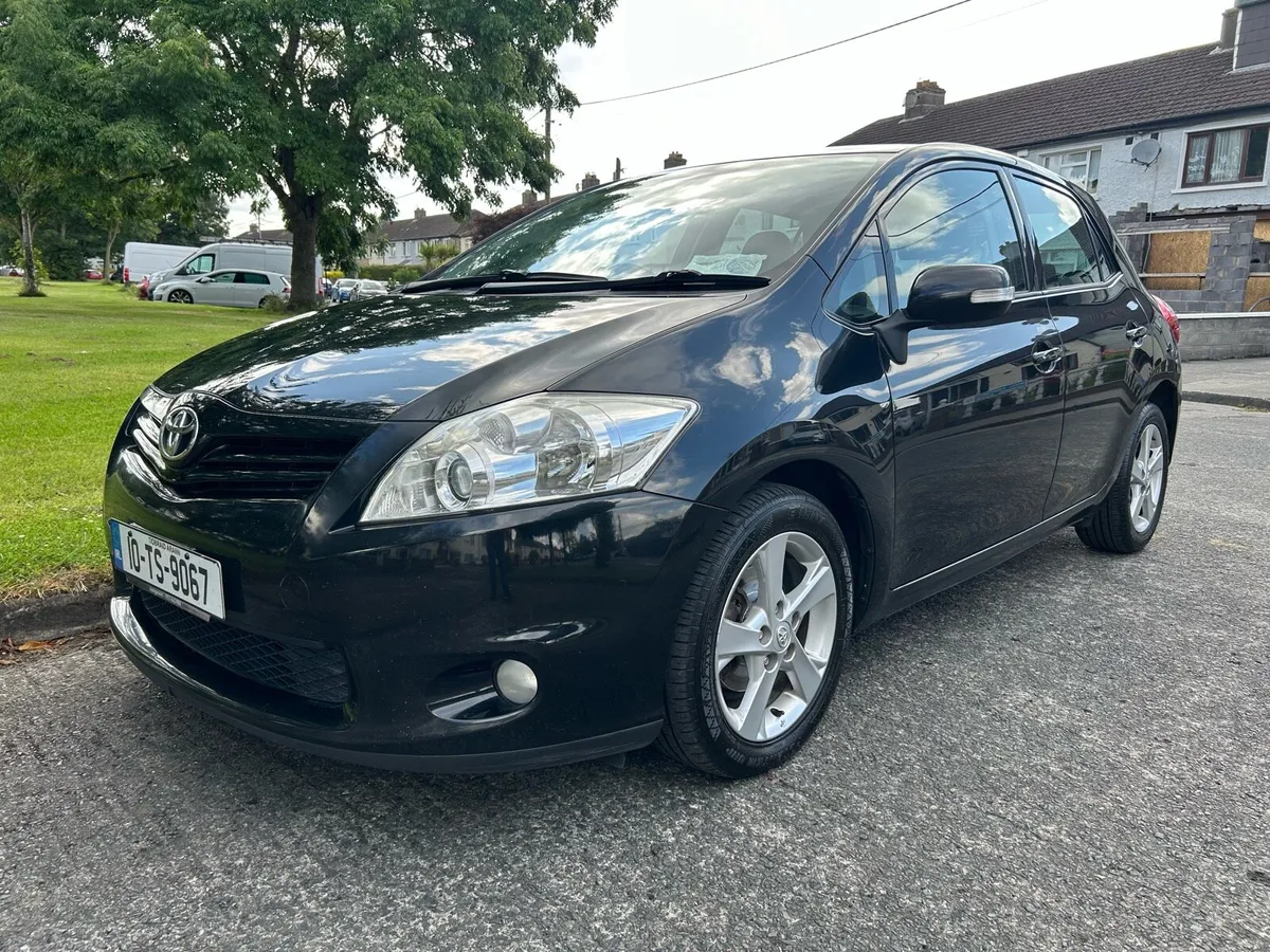 2010 Toyota Auris 1.4 D4D TR // New NCT 8/26 - Image 4