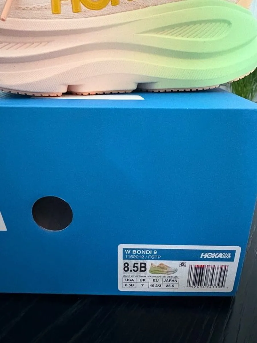 Brand new Hoka Bondi 9 - Image 3