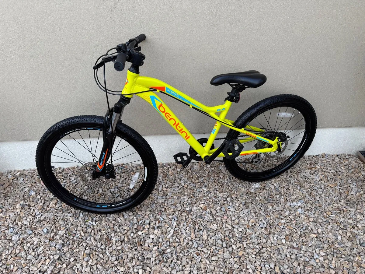 Kids bike - Image 1