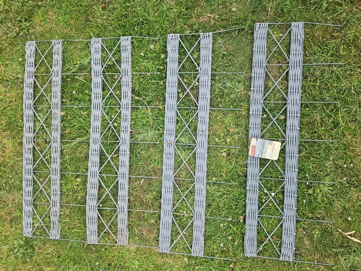 Lawn border faux rattan