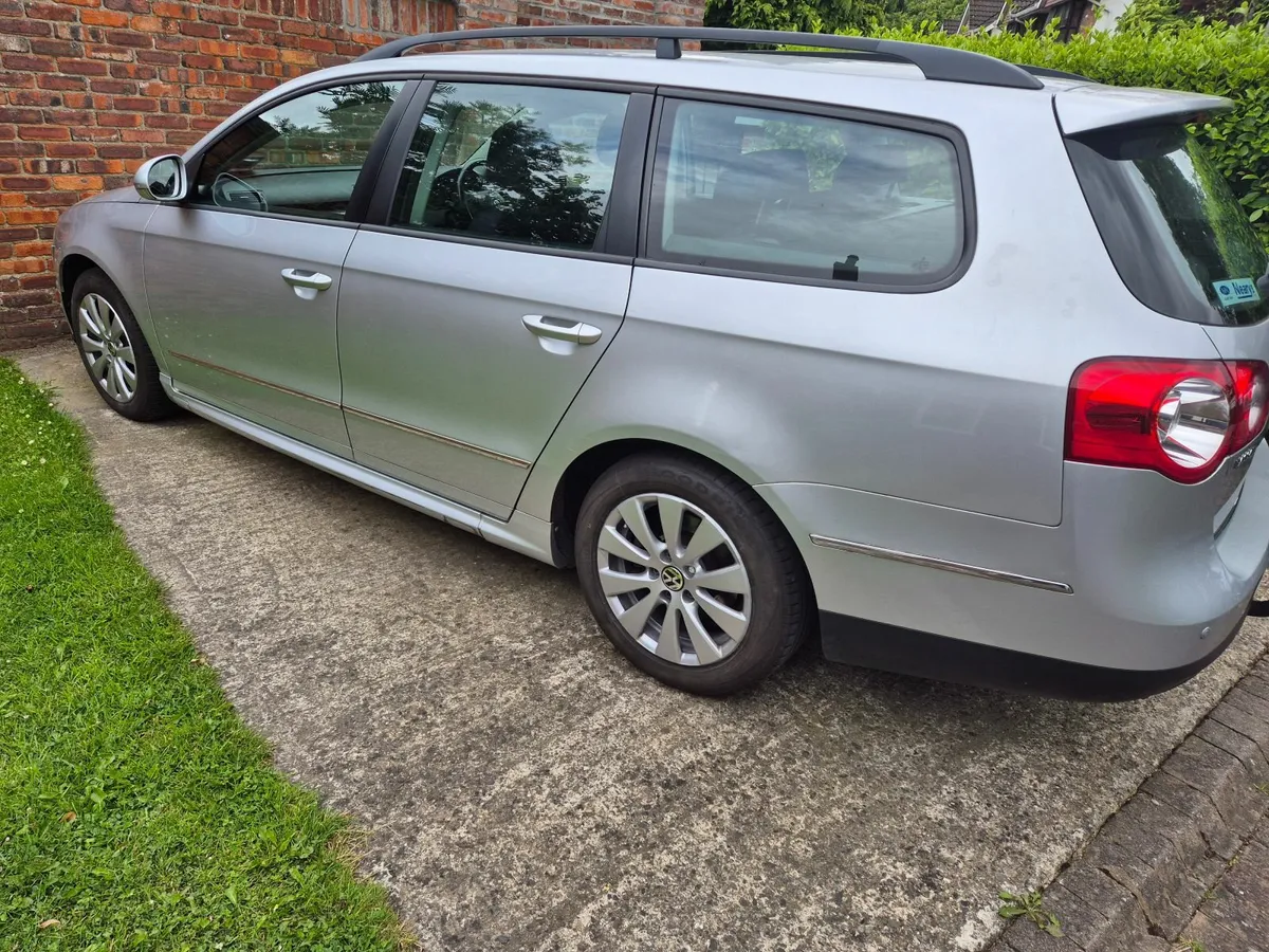 Volkswagen Passat 2010 1.6tdi estate - Image 3