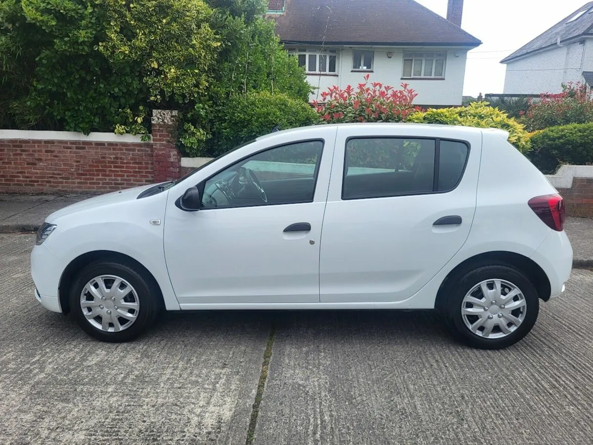 Dacia Sandero 1.0 | Low Mileage  ** AS NEW ** - Image 3