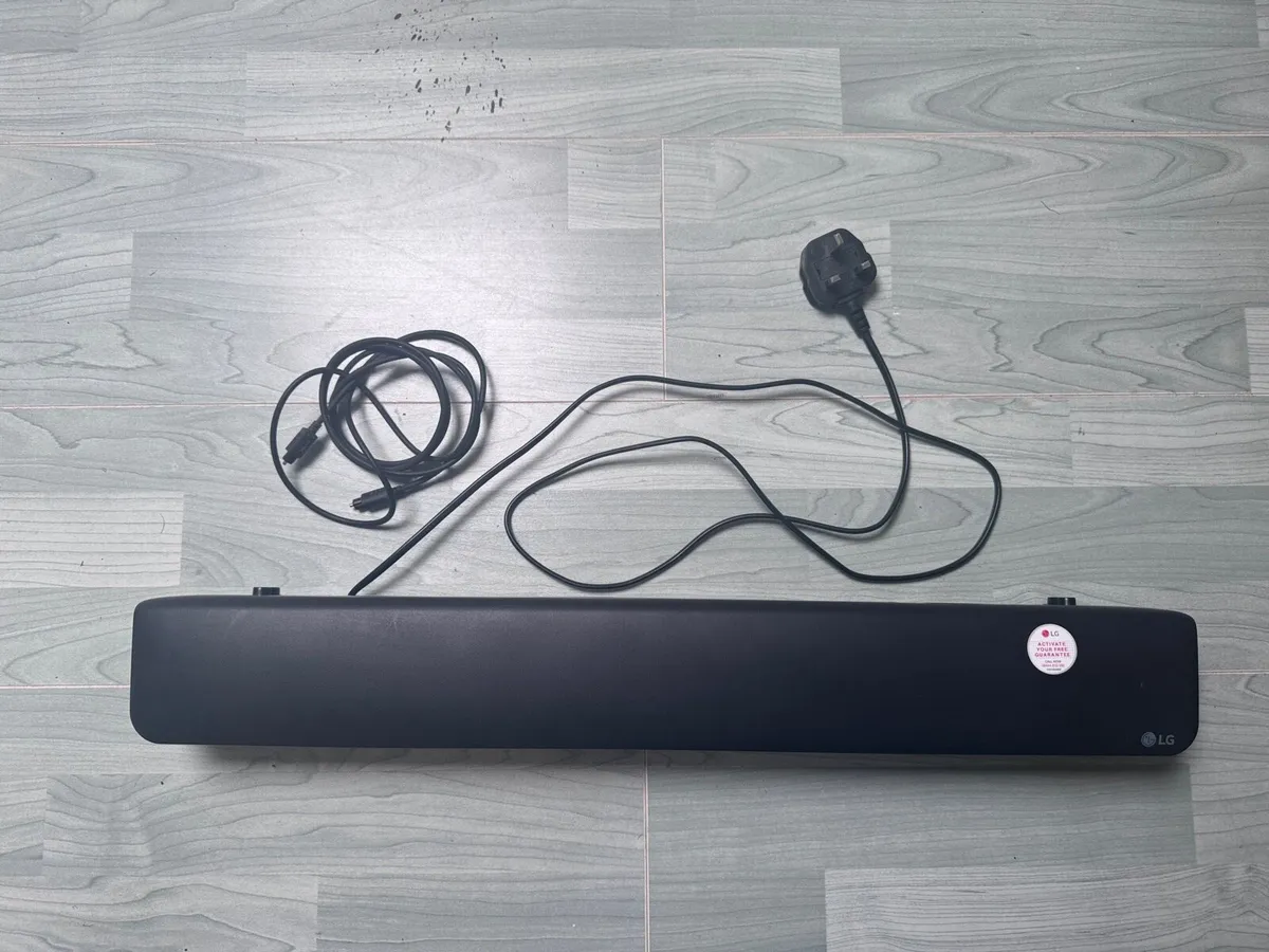 LG Soundbar - Image 2