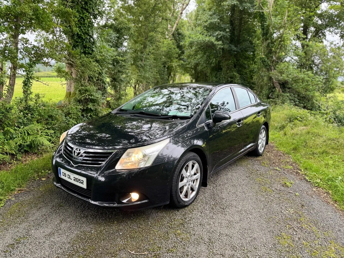 2009 Toyota Avensis - Image 2