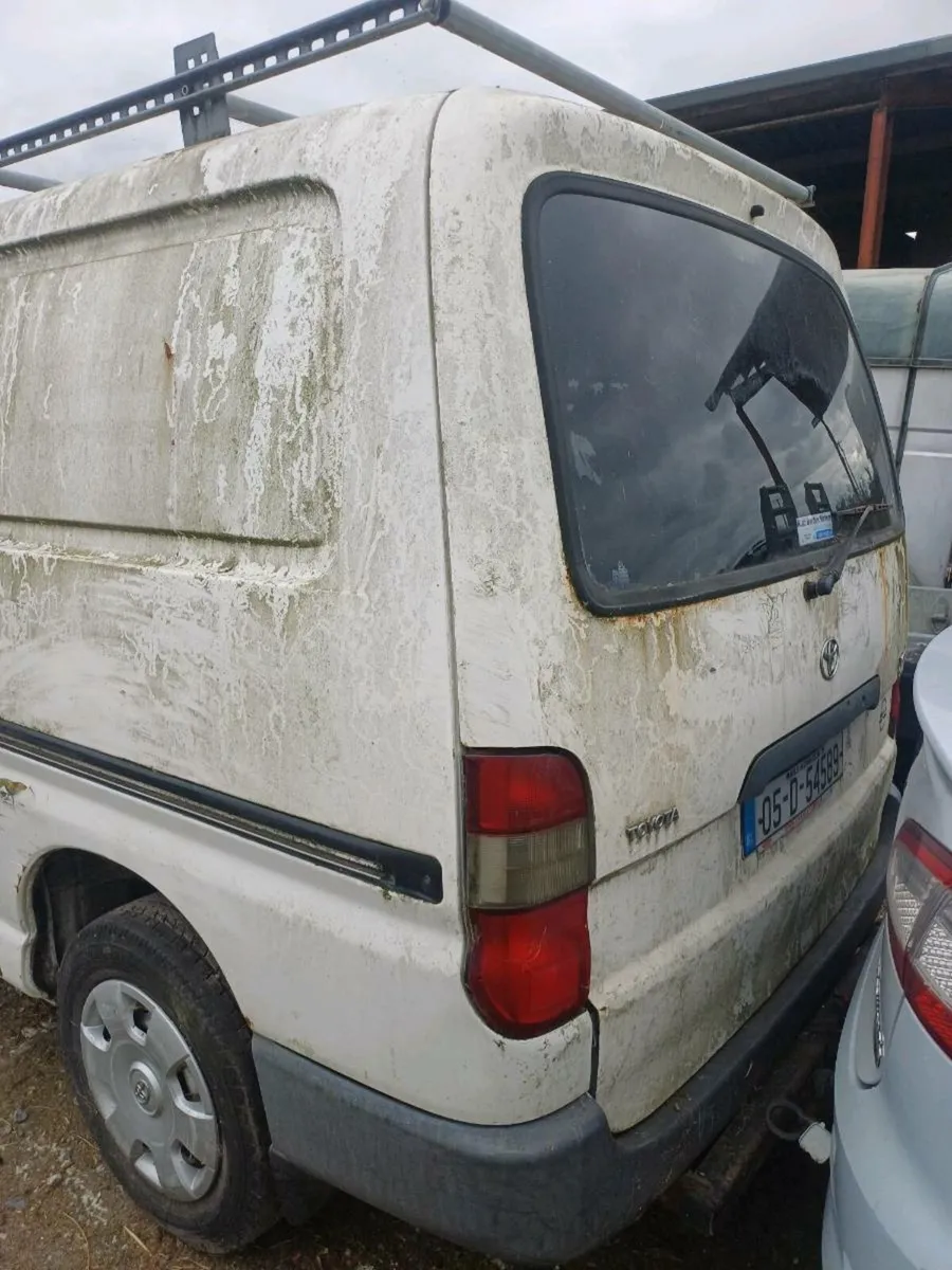 TOYOTA HIACE 2005 CREWCAB - Image 3