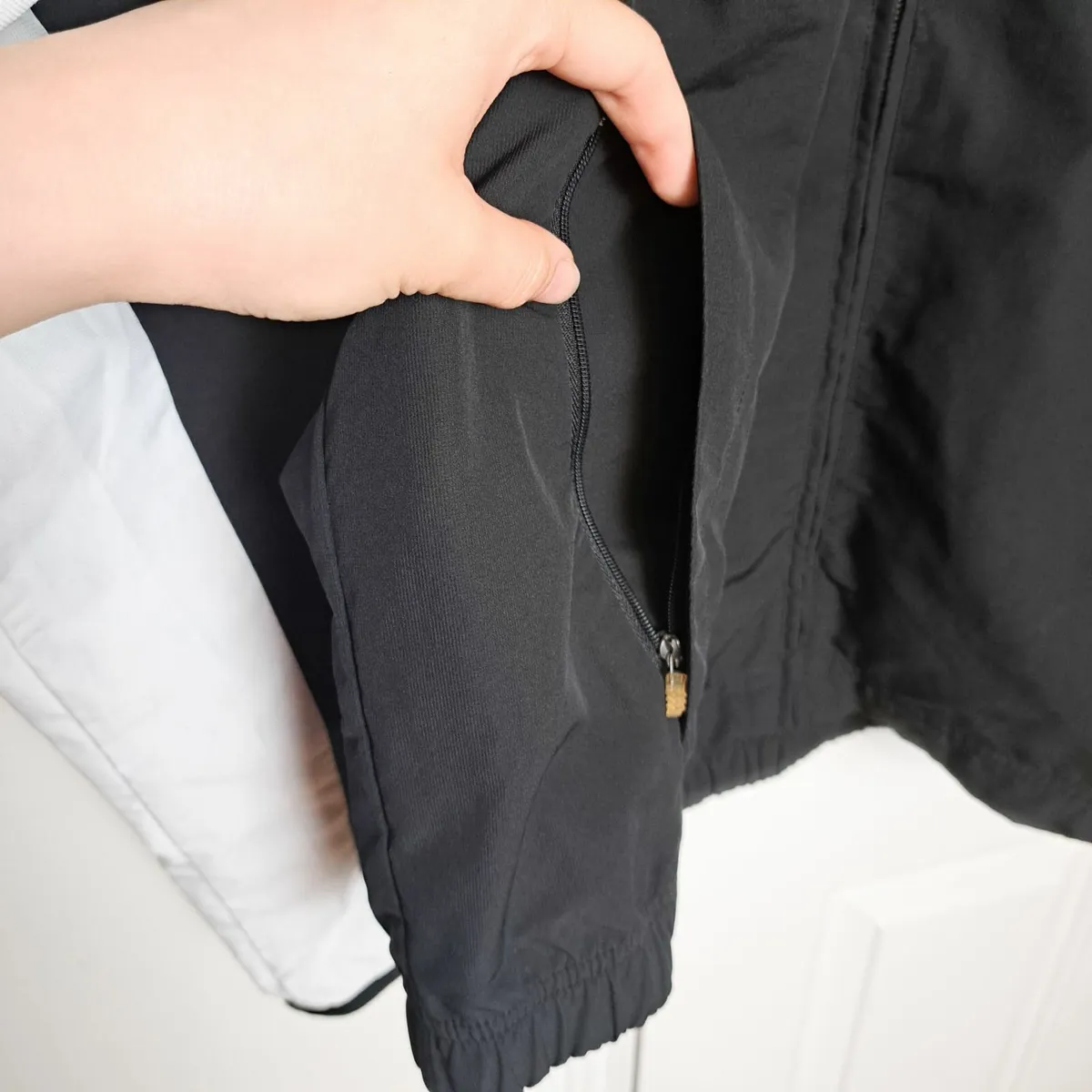 Black White Mens Tracksuit Jacket Windbreaker L - Image 4