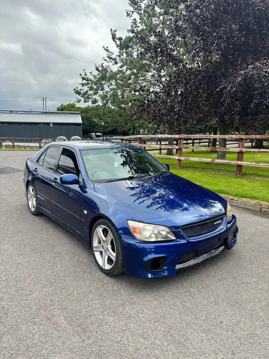 Toyota altezza - Image 2