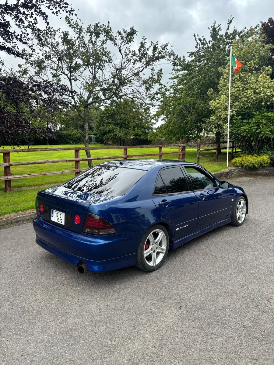 Toyota altezza - Image 3