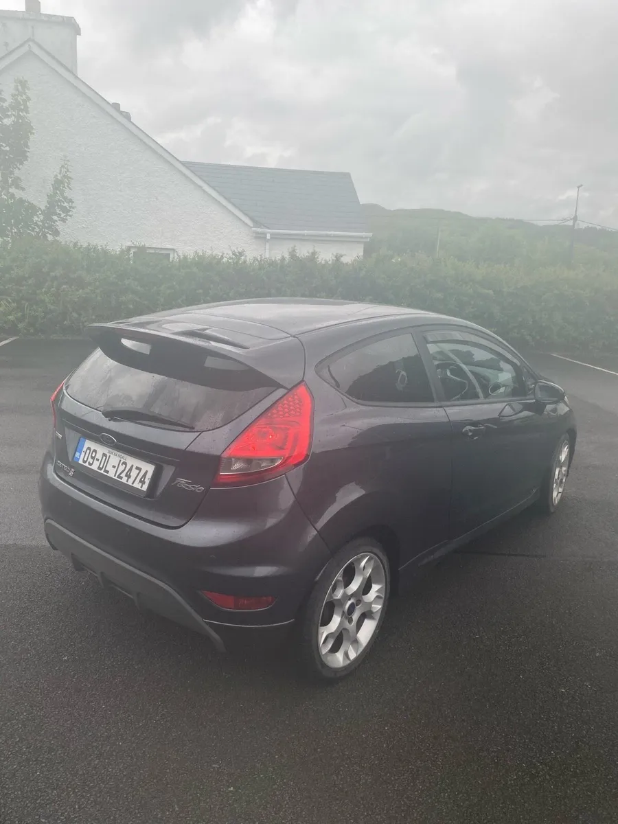 Ford fiesta Ztech S - Image 3