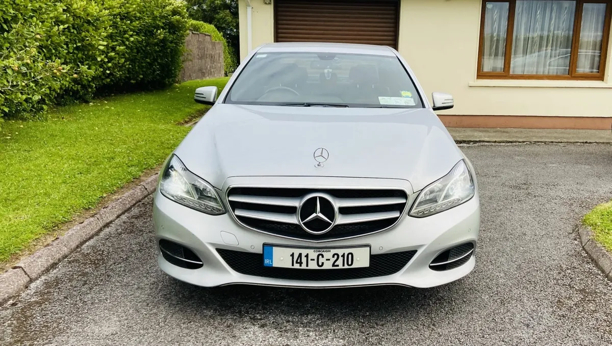 Mercedes-Benz E-Class Hybrid 2014 - Image 1