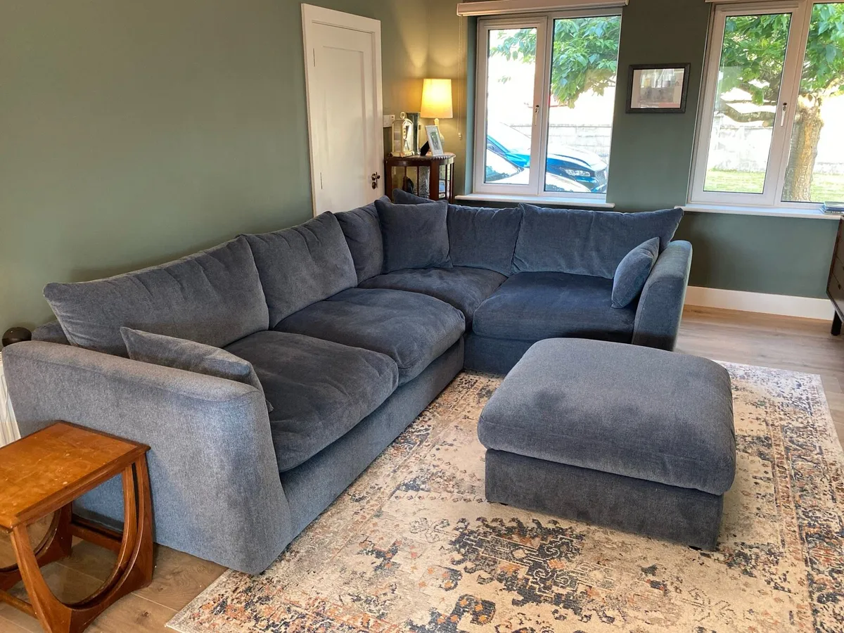 Casablanca Sofa and footstool- 1933 Furniture - Image 1