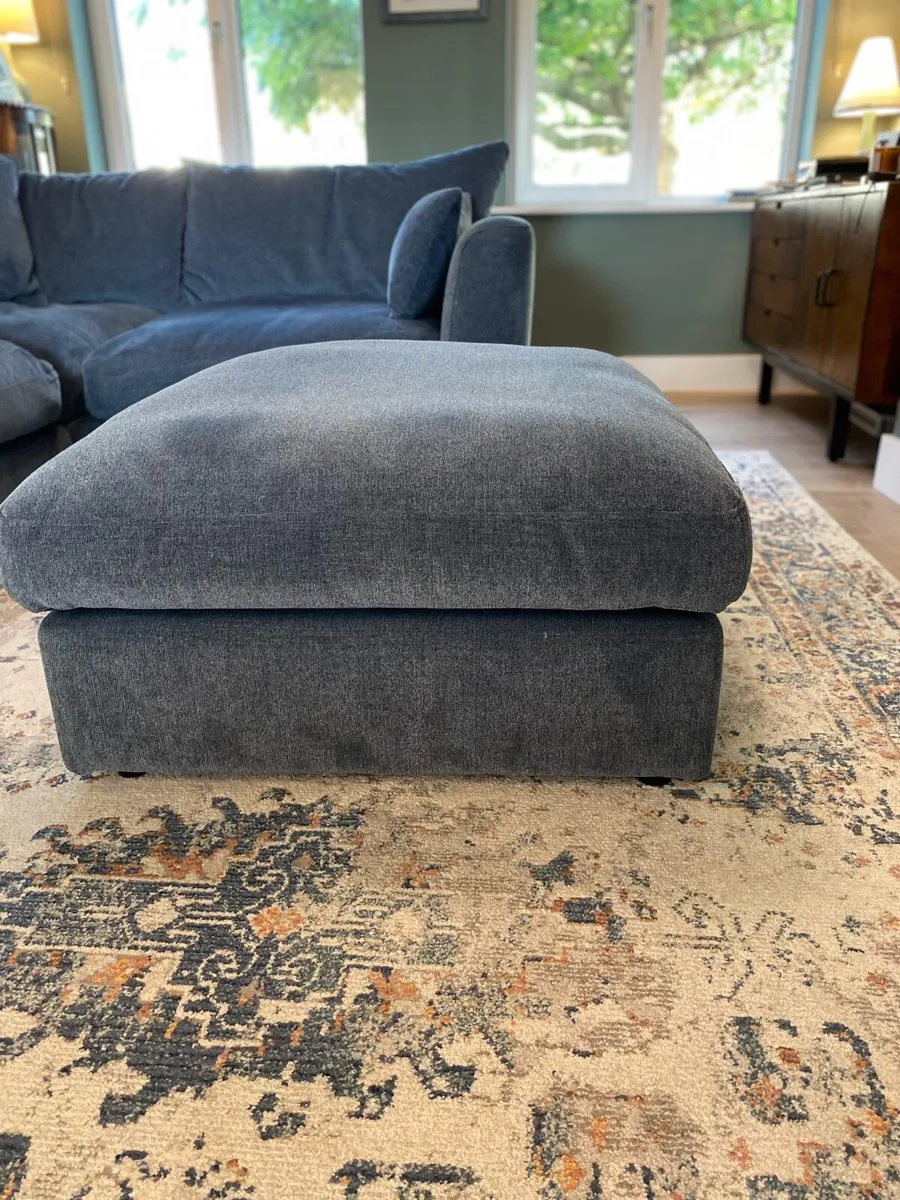 Casablanca Sofa and footstool- 1933 Furniture - Image 3