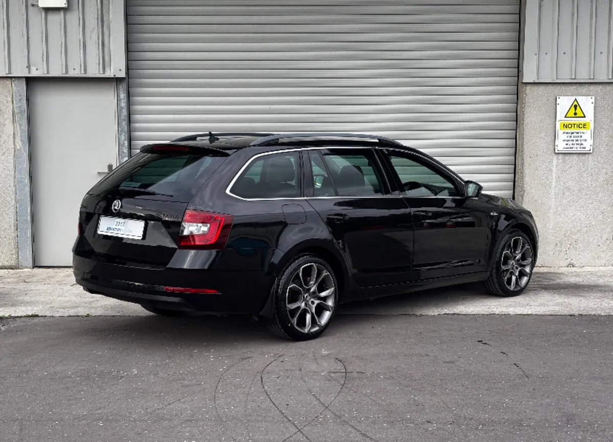 2017 Skoda Octavia 2.0 TDI DSG Combi *L+K - Image 4