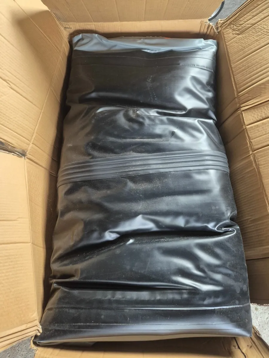 3.2m inflatable boat and electric outboard - Image 4