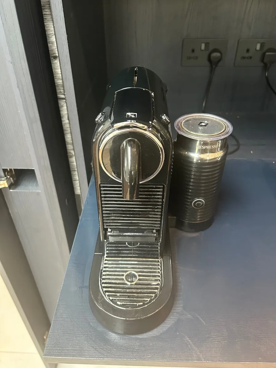 Nespresso Coffee Machine with Milk Foamer - Image 2