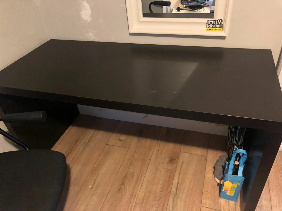 Desk - Image 2
