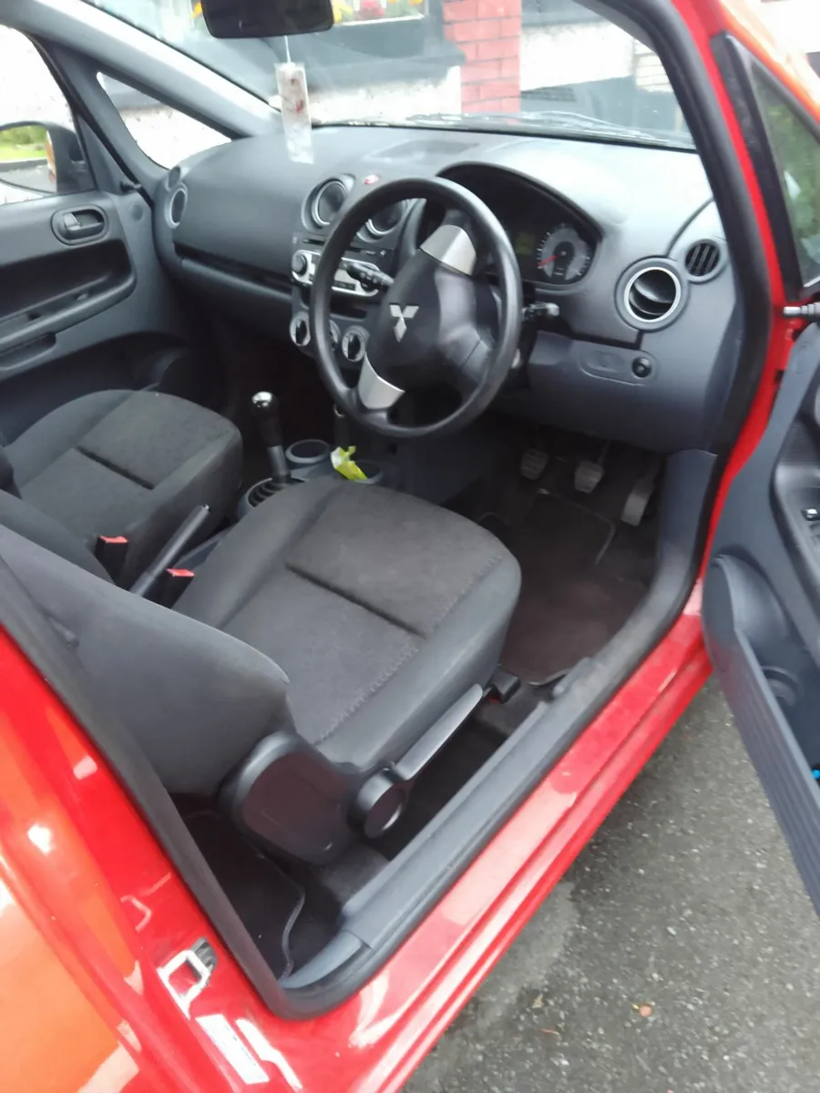 Mitsubishi Colt 2012 - Image 2