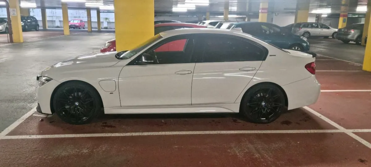 BMW 330e F30 M Sport - Image 2