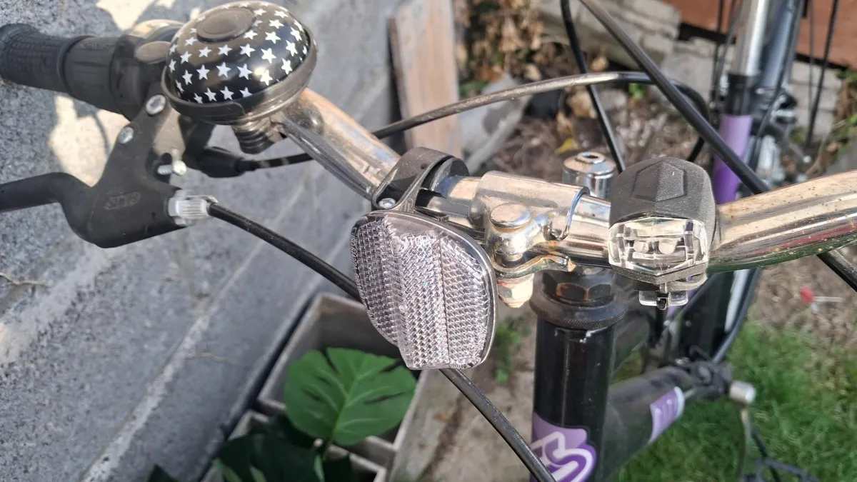 Black and purple freespirit city bike - Image 3