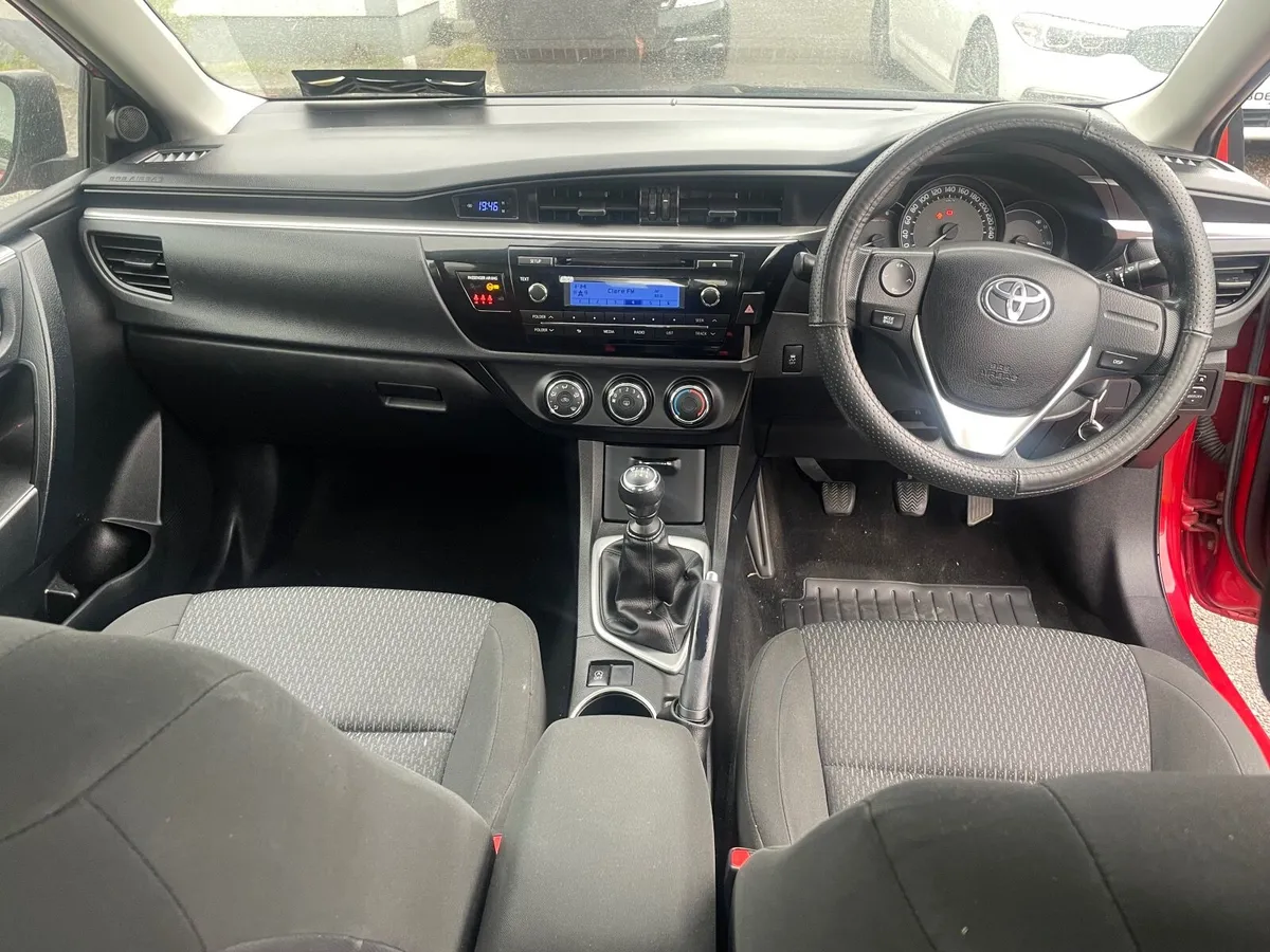 Toyota Corolla 2015 - Image 4