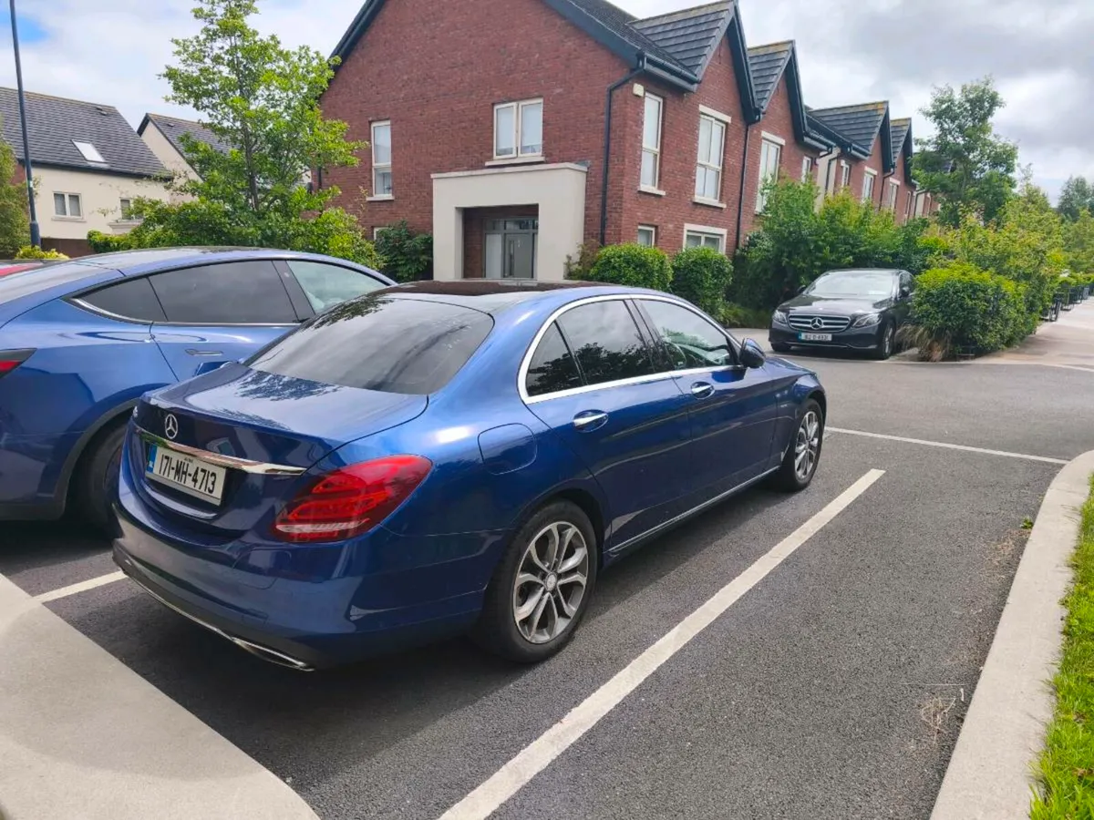 2017 Mercedes-Benz  C350e Premium Plus - Image 3