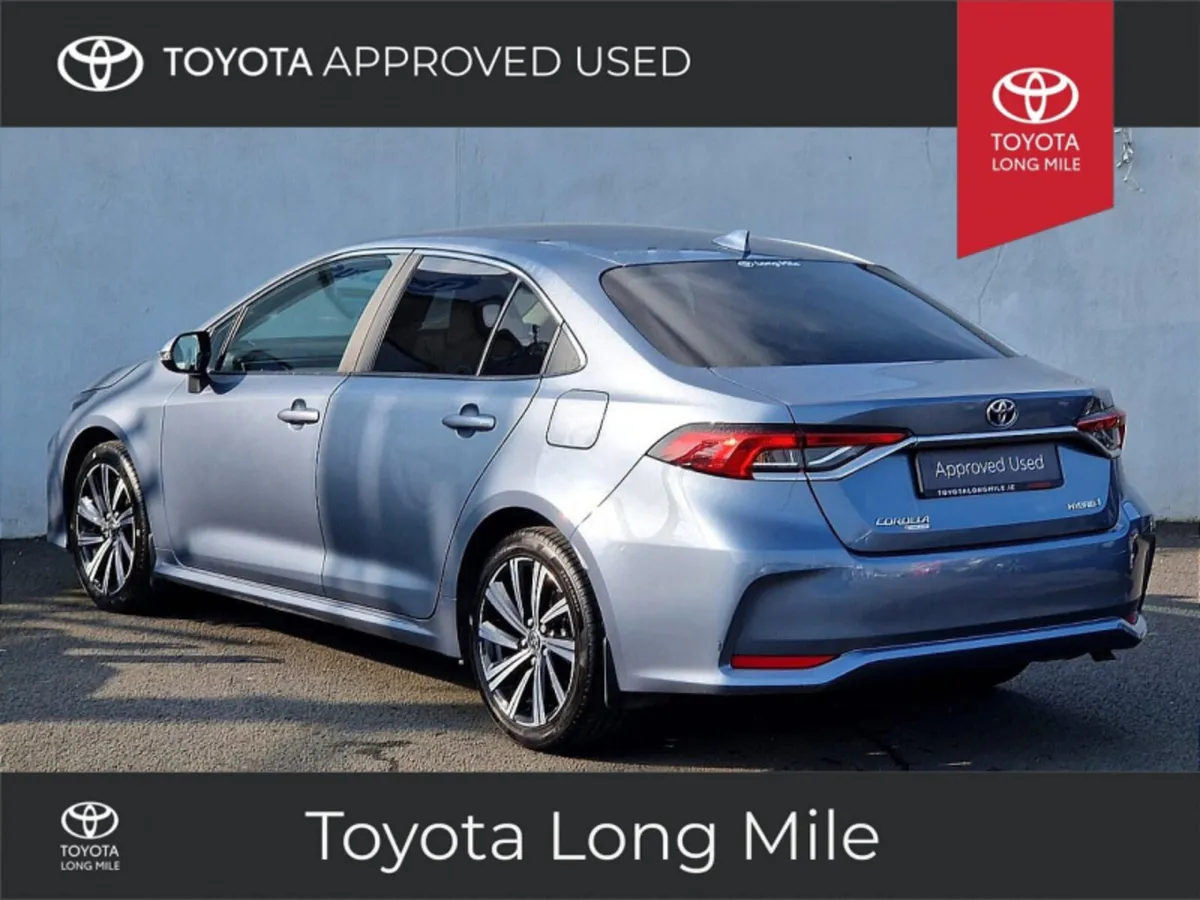 Toyota Corolla 1.8 Hybrid Luna 4dr - Image 3