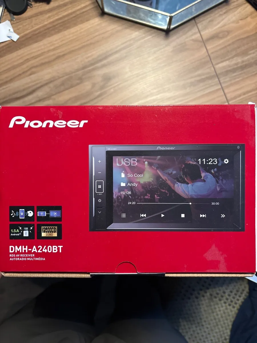 Pioneer DMH-A240BT Smart Radio - Image 2