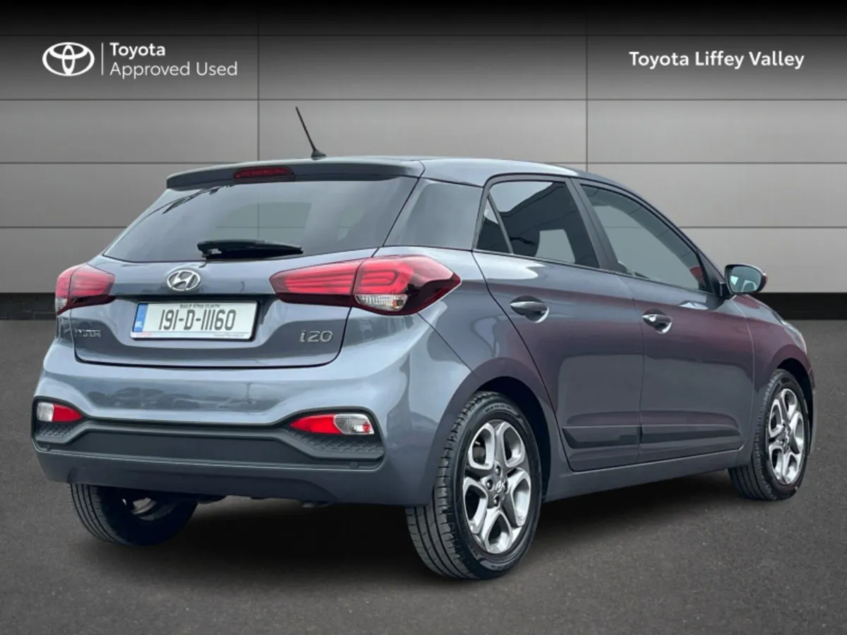 Hyundai i20 ACTIVE DELUXE 5DR - Image 2