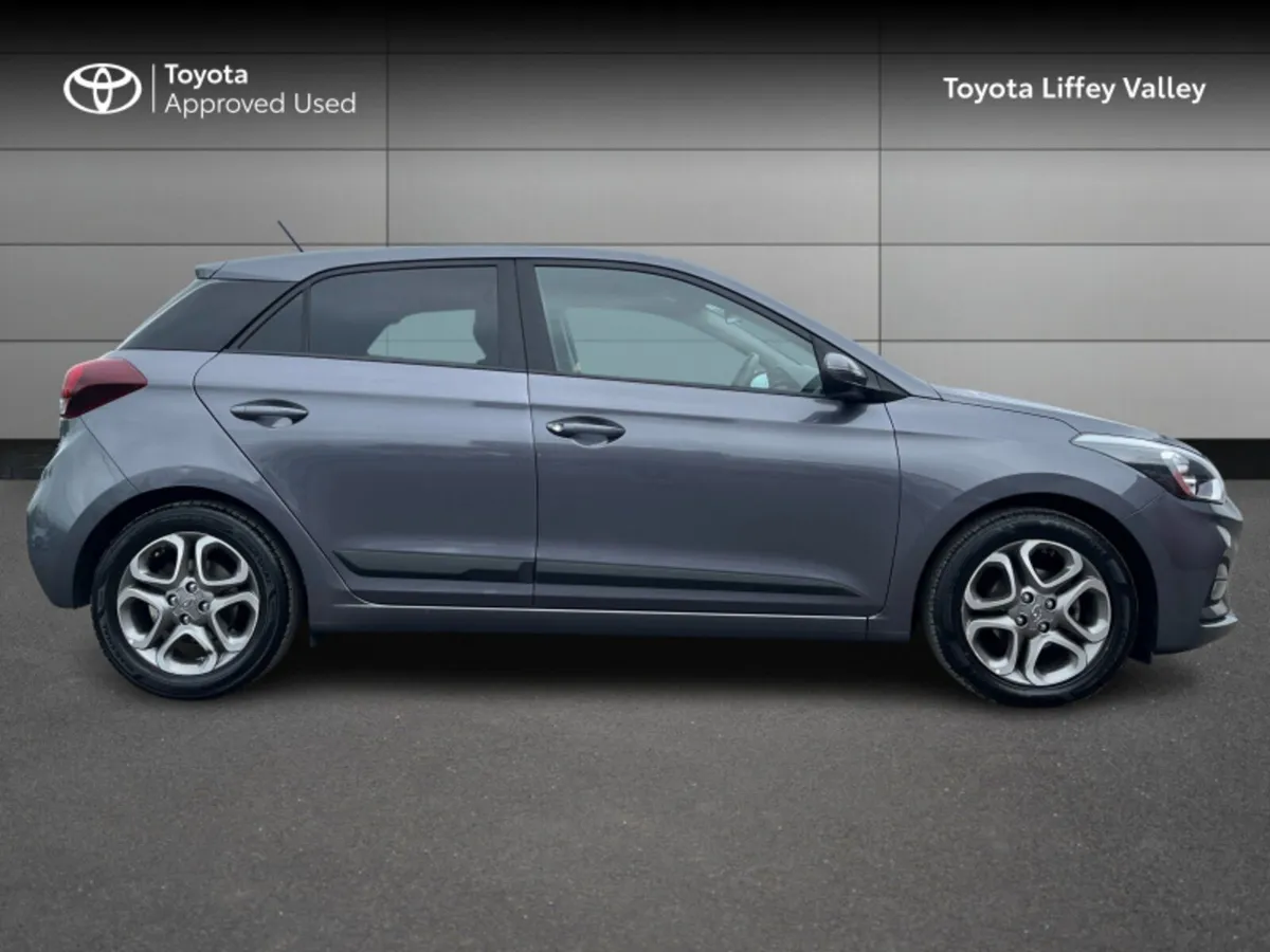 Hyundai i20 ACTIVE DELUXE 5DR - Image 3