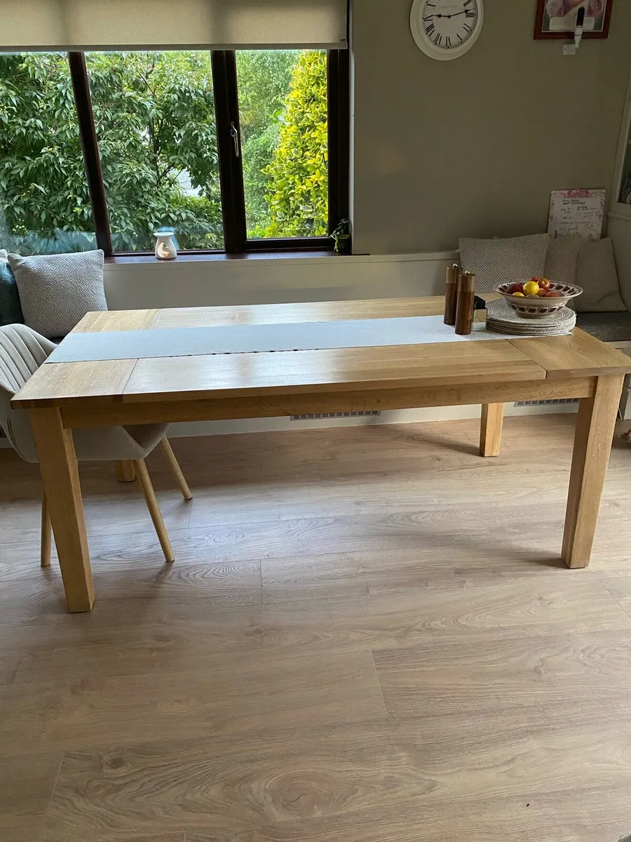 Kitchen table - Image 2