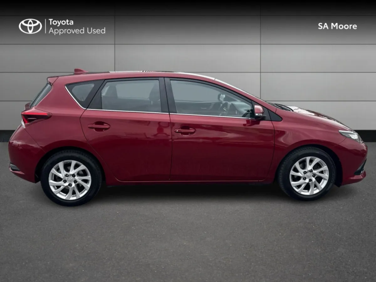 Toyota Auris 1.2T AUTO - Image 3