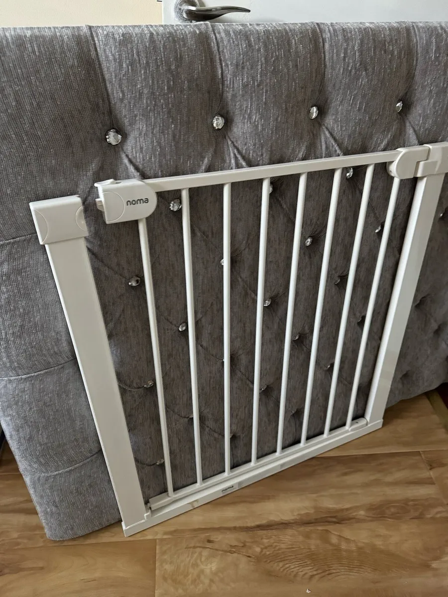 2 Noma stair gates - Image 2