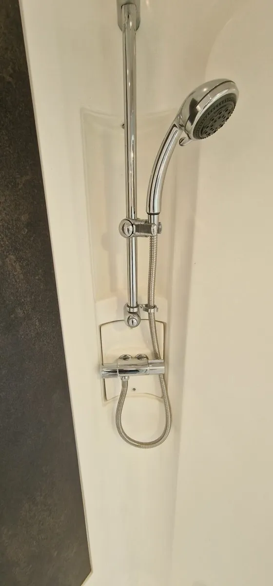 Recently Converted Luxury Coach - Image 4