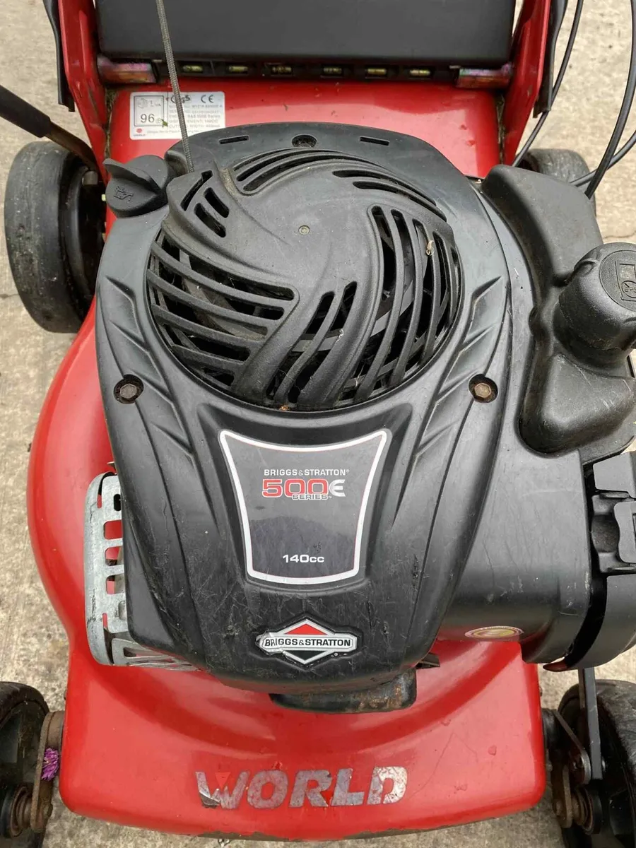 Self drive lawnmower - Image 2