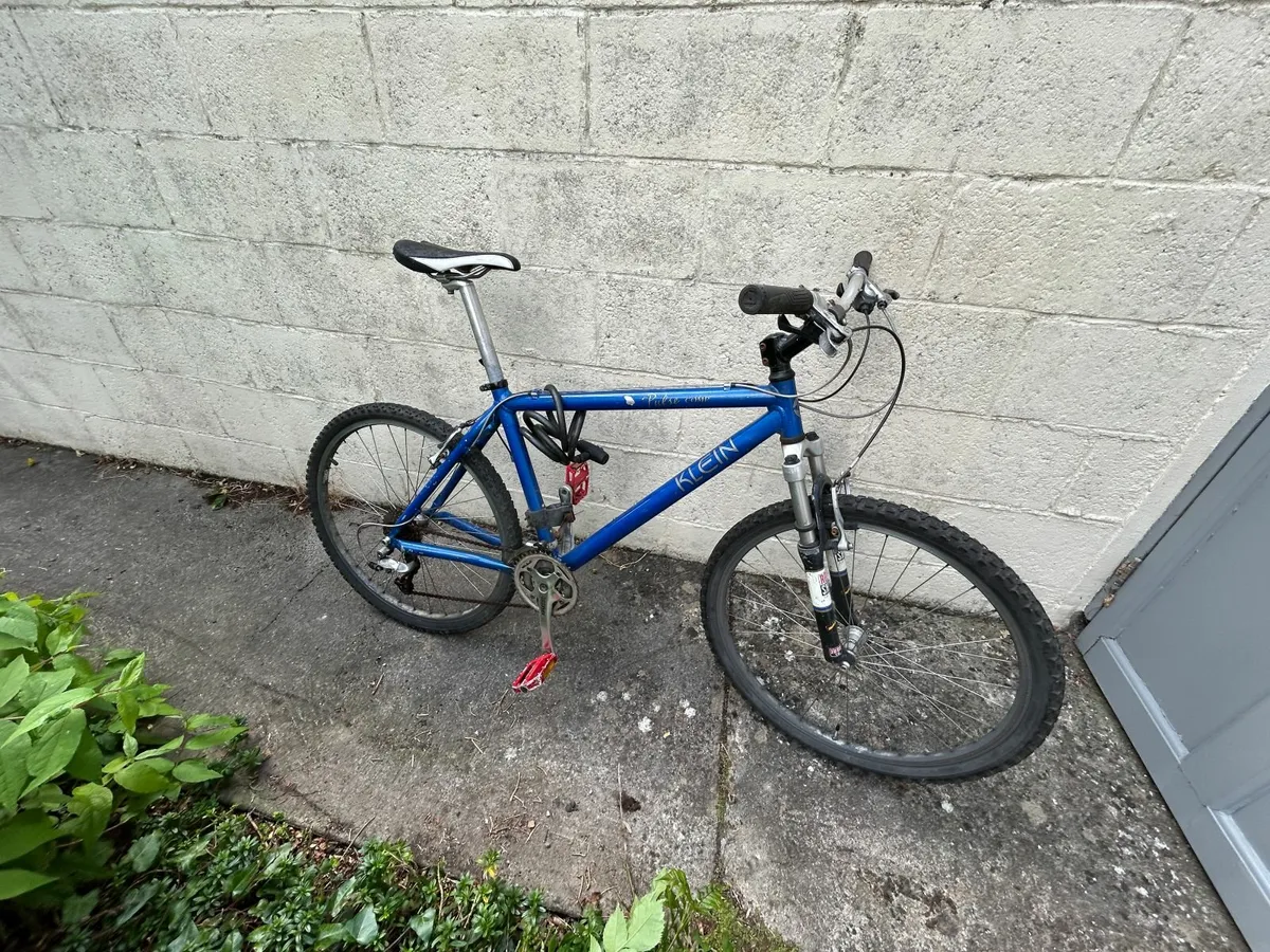 Mountain bike - Image 1