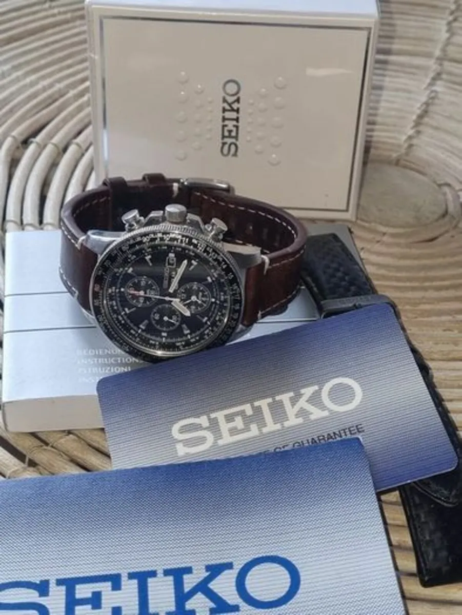 Seiko Solar Flightmaster Pilot Chronograph - Image 3
