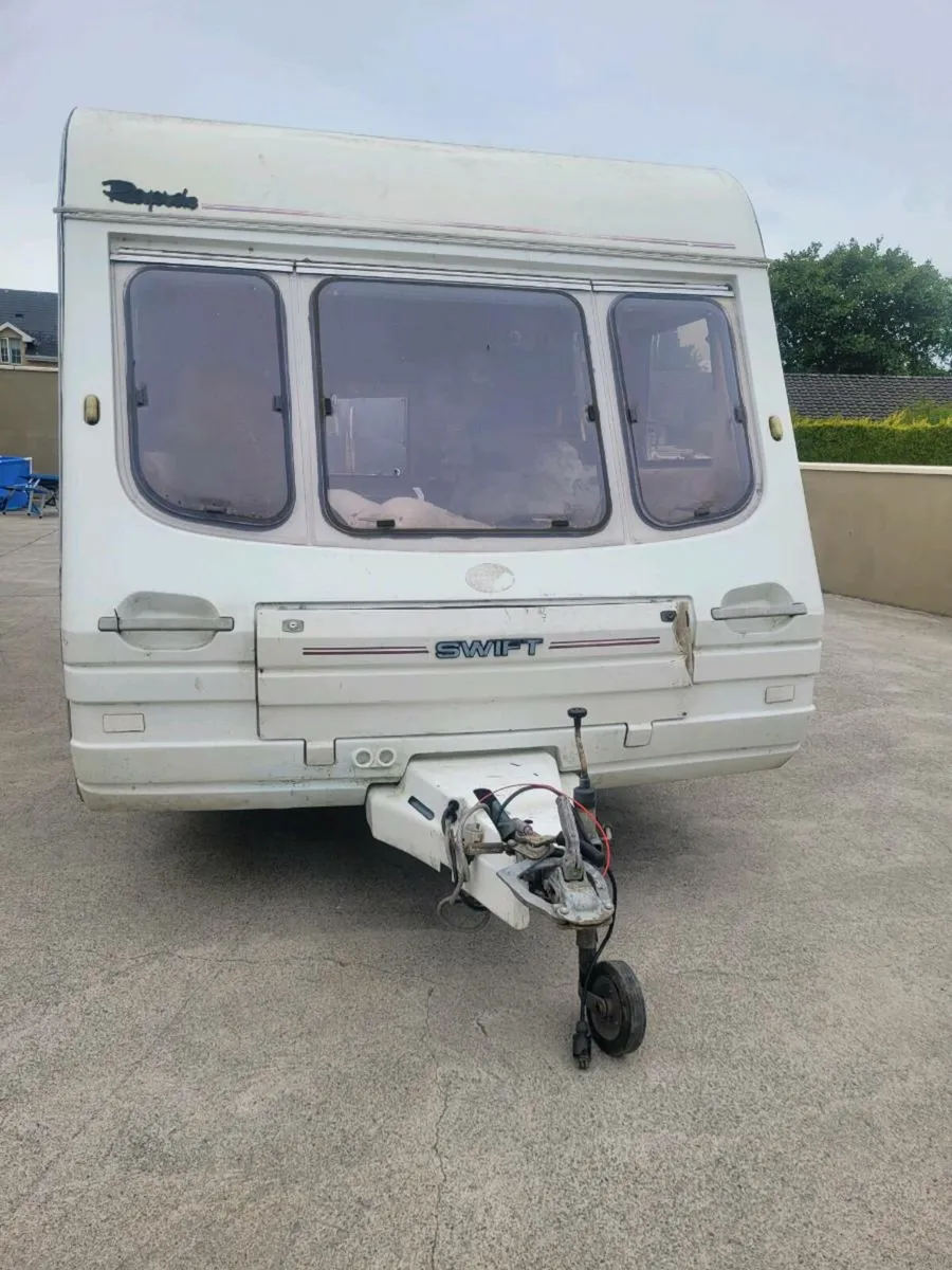 4 bert swift rapido caravan 450gxl - Image 1