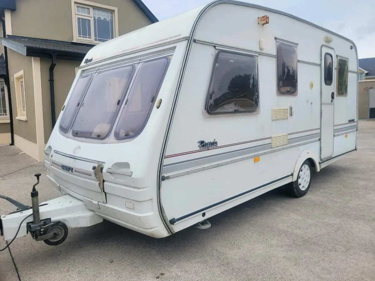 4 bert swift rapido caravan 450gxl - Image 3